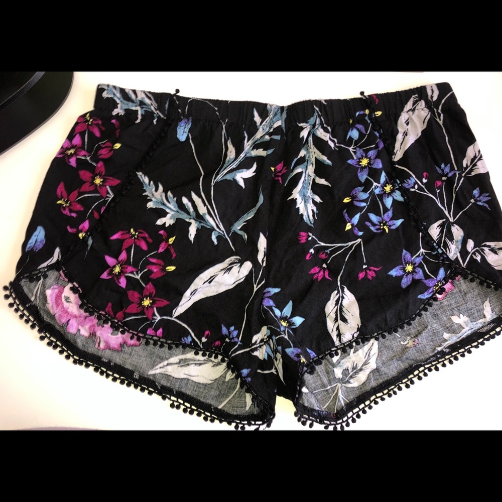 Express Shorts